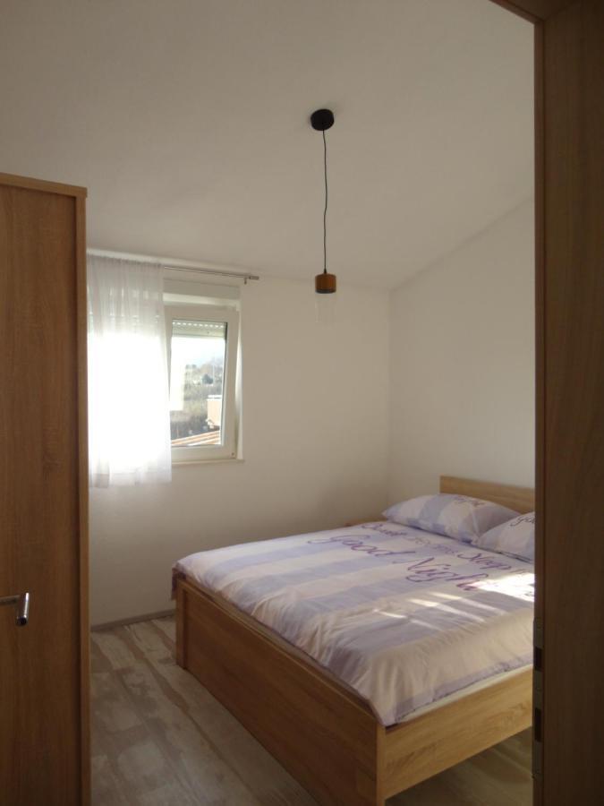 Apartman Bozic Lägenhet Kaštel Štafilić Exteriör bild